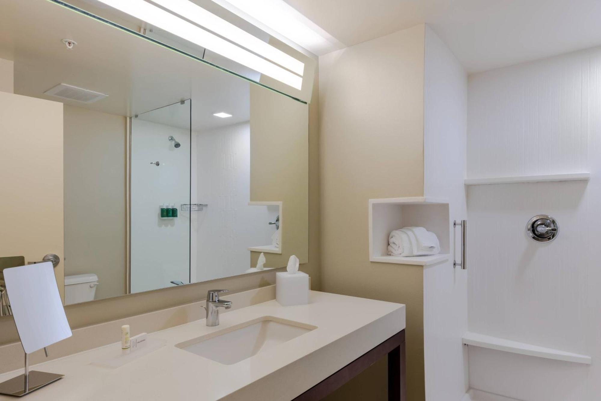 Courtyard By Marriott Savannah Airport 3*