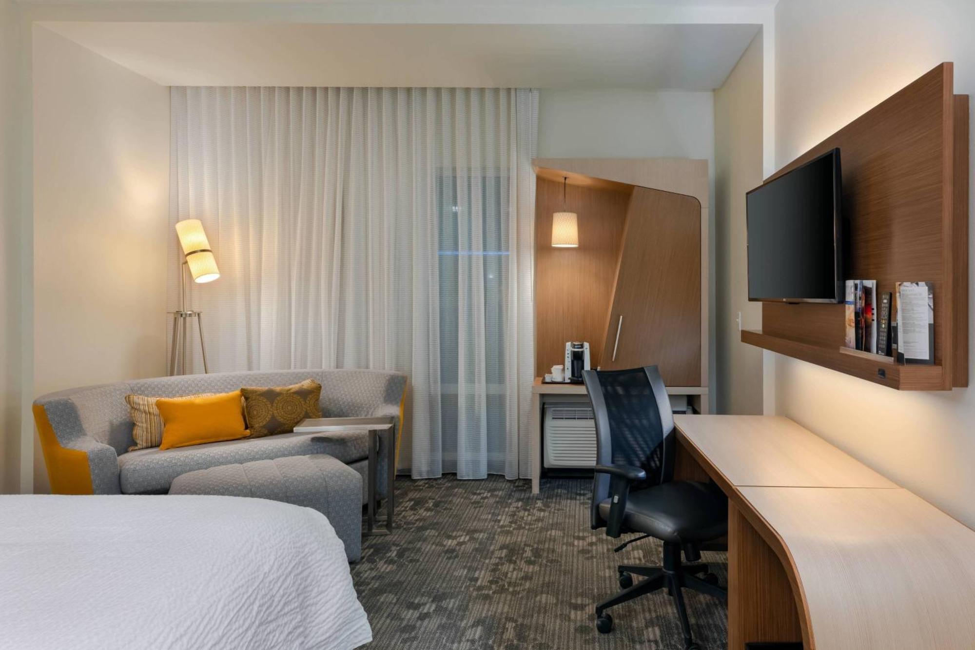 Hotel Courtyard By Marriott Savannah Airport Pooler